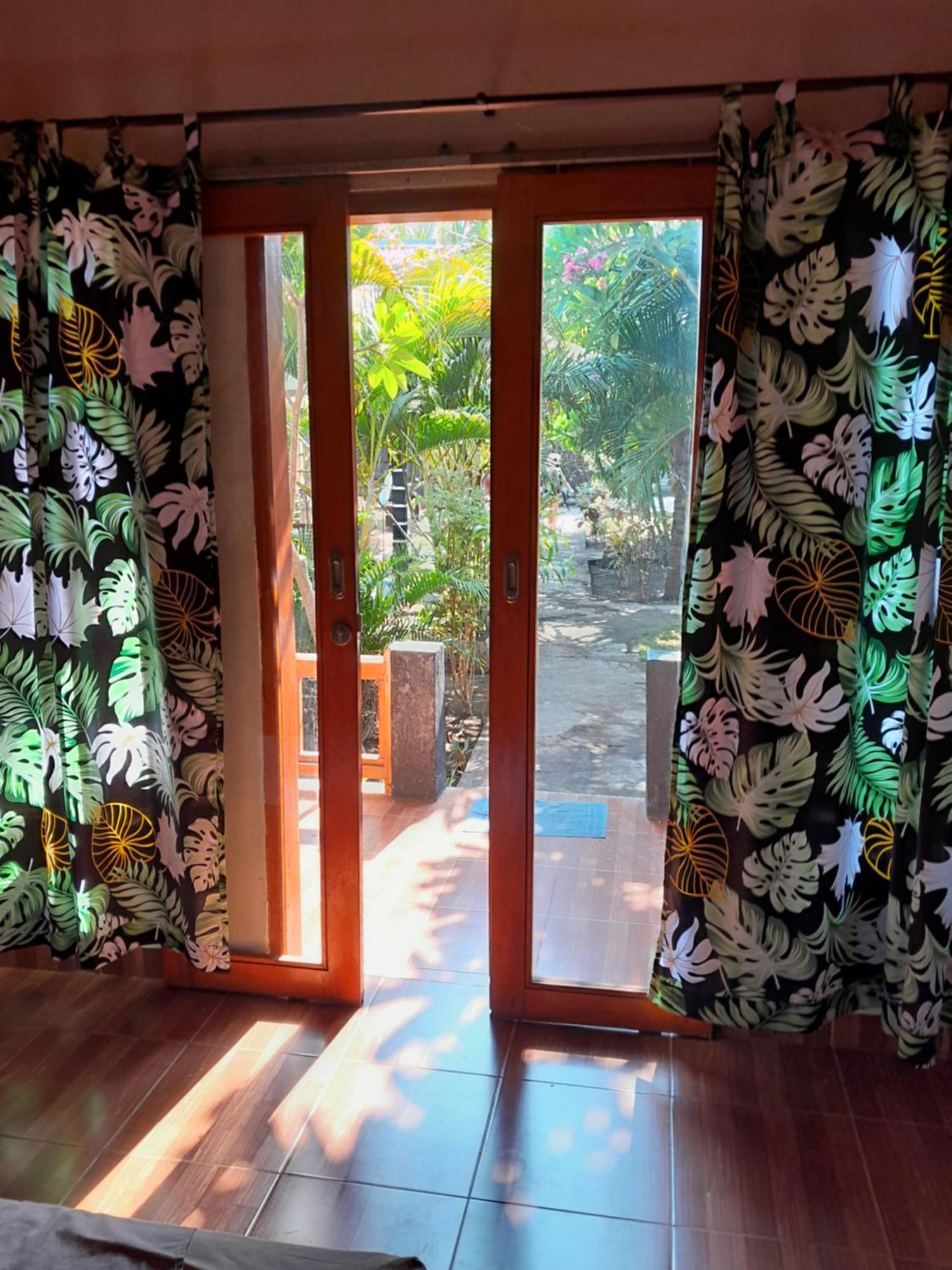 Hotel Florine'S Garden Gili Air Exterior foto